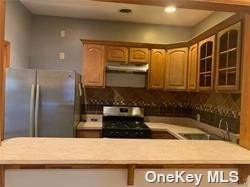 3 beds, 1 bath, 2,590 sqft, $2,995