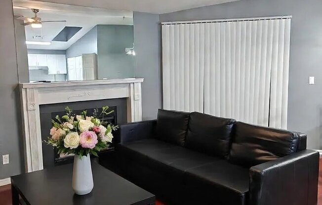 1424 KEYS XING DR NE