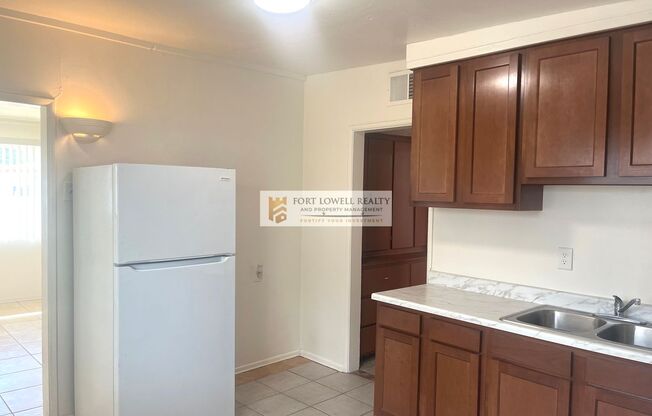 2 beds, 1 bath, $1,195