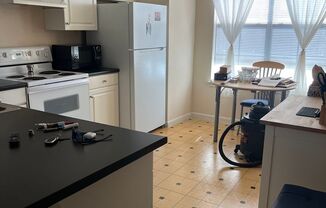 1bed 1bath Downtown Orlando Condo with Free Water/Sewer/Trash+ Deeded Parking Space