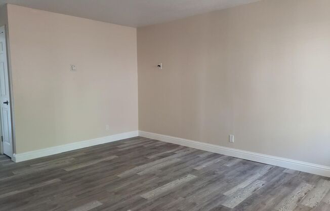 2 beds, 1 bath, 770 sqft, $1,200