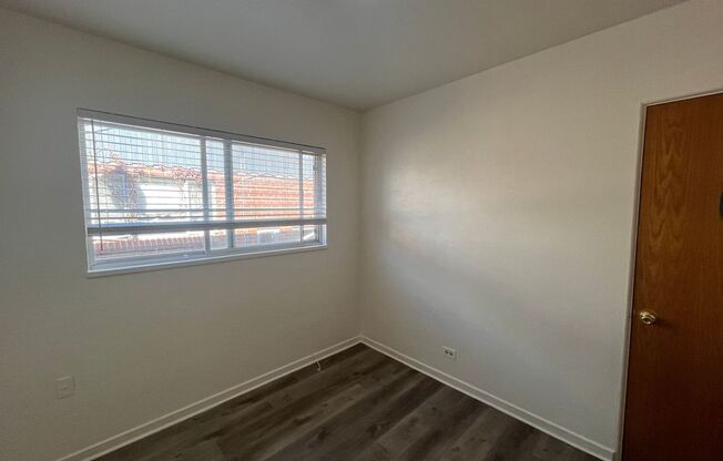 2 beds, 1 bath, 850 sqft, $1,395, Unit 1567