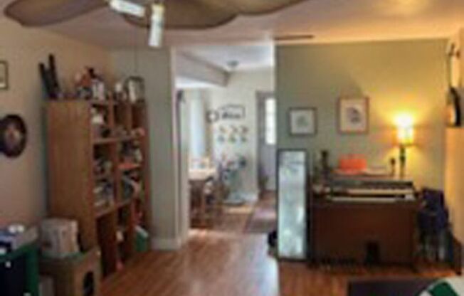 4511 Ave B (LO)