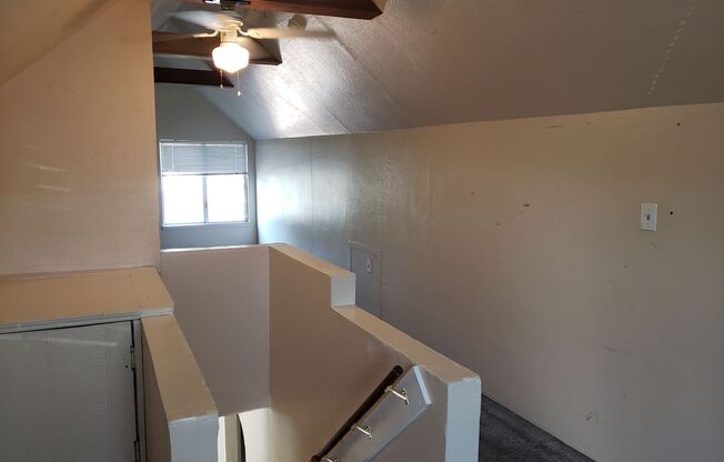 2 beds, 1 bath, $1,495