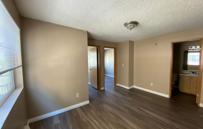 3 beds, 2 baths, 643 sqft, $2,350, Unit A406