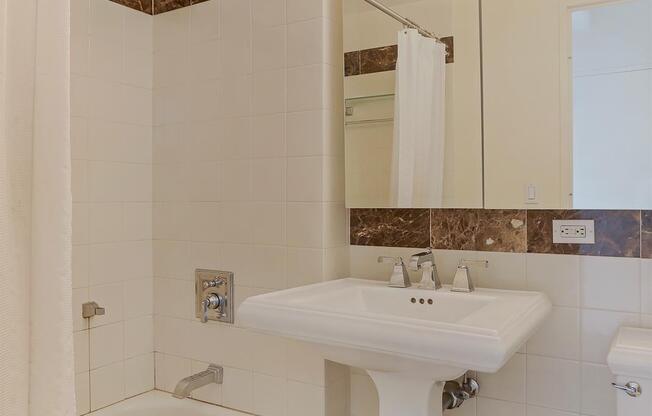 1 bed, 1 bath, $3,995, Unit 3A