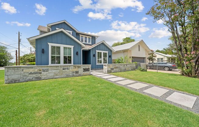 CENTRAL AUSTIN : 6 BD / 4 BA