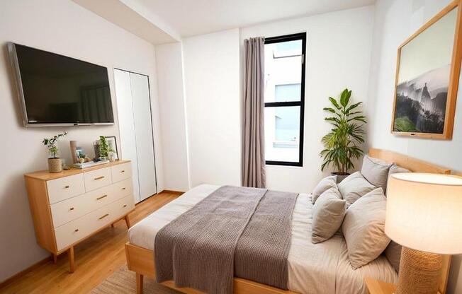 4 beds, 2 baths, 1,200 sqft, $6,500, Unit 38