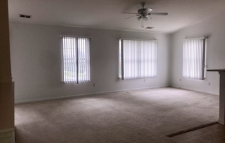 2 beds, 2 baths, $1,600