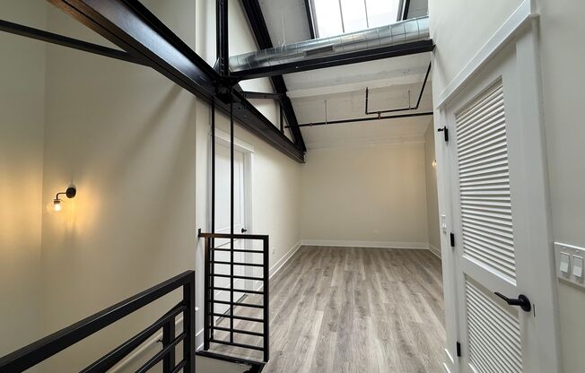 1 bed, 1.5 baths, 689 sqft, $3,395, Unit 209