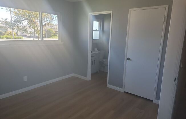 2 beds, 2 baths, $2,800