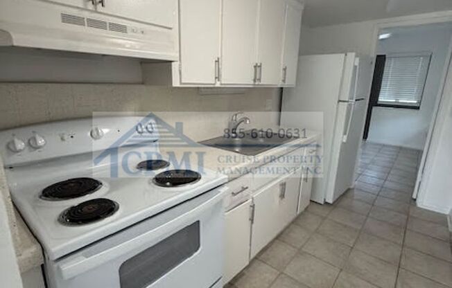 Harbor Beach - $995 1st mo special AND  $995 sec dep w app crd RENOV W IN UNIT WASHER DRYERS walk 1/2 blk to beach