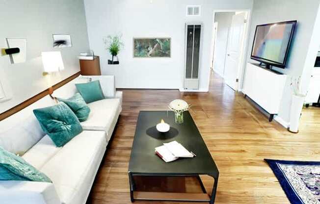 Hawthorne Apartments
