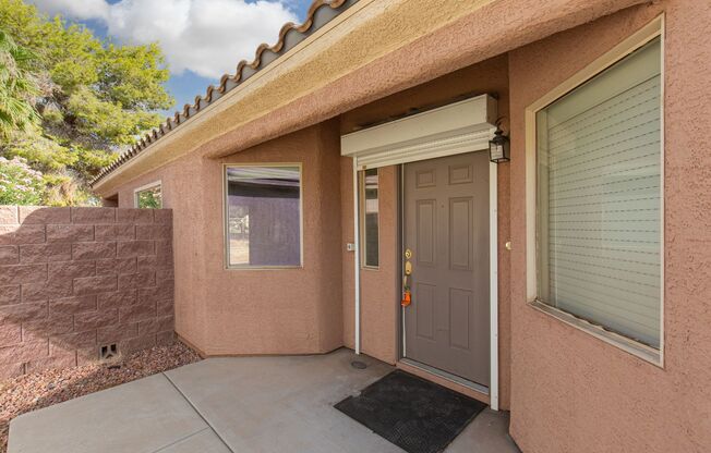 Single-Story Golf Course Home in Gated Community
