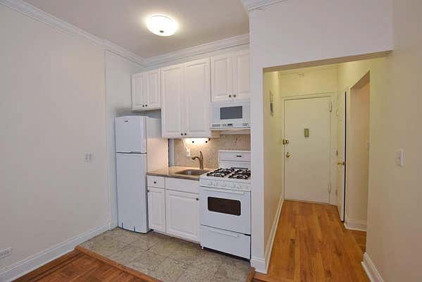 4342 45 ST