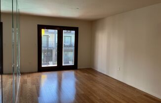 1 bed, 1 bath, 572 sqft, $2,200, Unit 212