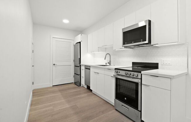1 bed, 1 bath, 602 sqft, $2,914
