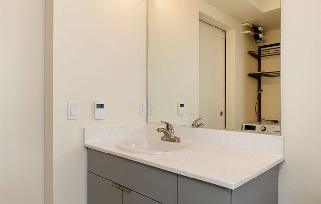 1 bed, 1 bath, 470 sqft, $2,015, Unit 705