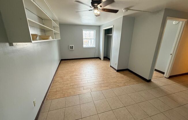 Calder Way East - 215