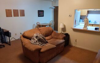 1 bed, 1 bath, 750 sqft, $1,145, Unit HC-133