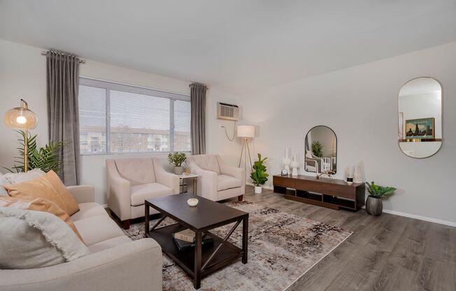 1 bed, 1 bath, 700 sqft, $1,475, Unit 751-307