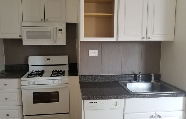 4407 N Kenneth