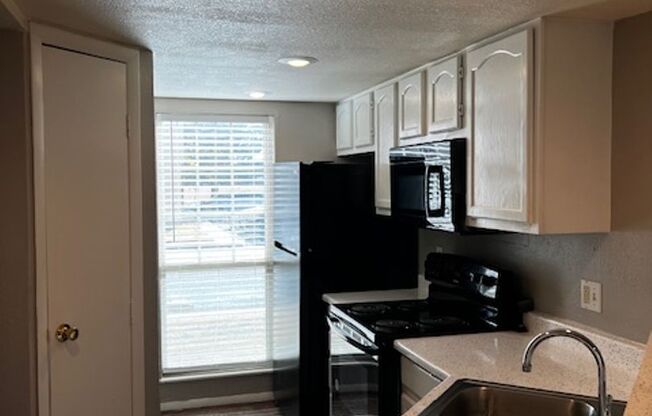 2 beds, 2.5 baths, 1,314 sqft, $1,040, Unit 1003