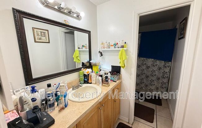 1705 RIDGEWOOD LN