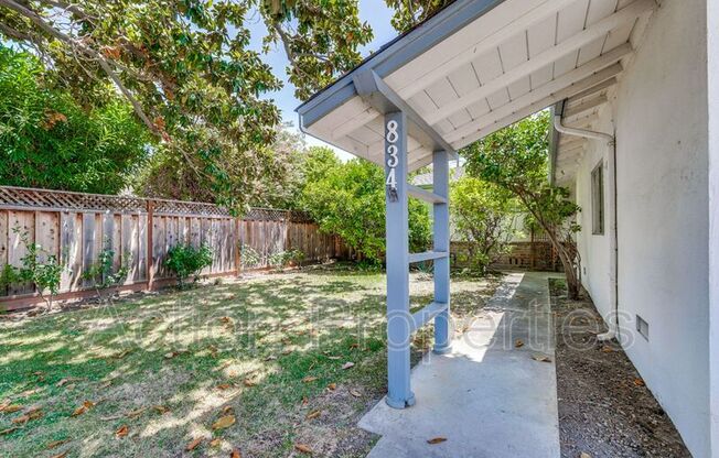 834 ORANGE AVE