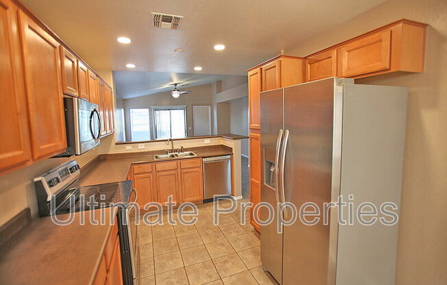 11004 W GRISWOLD RD