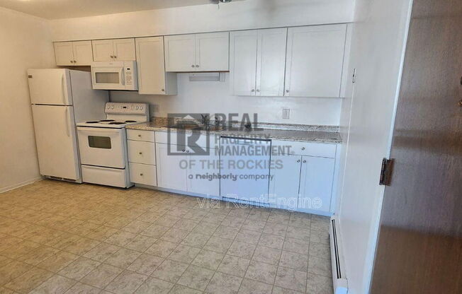1 bed, 1 bath, 605 sqft, $895, Unit F301