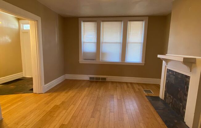 Now showing, Updated 3BR 2 Full Bath house with yard and parking!