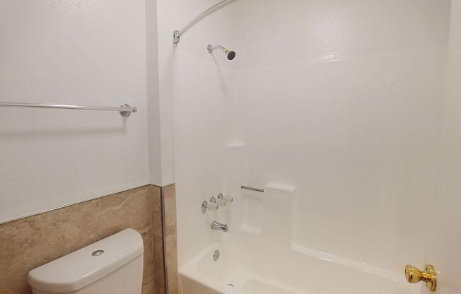 1 bed, 1 bath, 890 sqft, $2,550, Unit 114