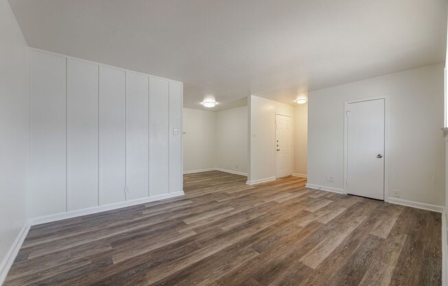 2 beds, 1 bath, 900 sqft, $829, Unit 229-I