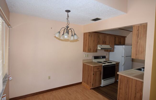 2/1 Duplex For Rent at 1310 Vine Street Leesburg, FL 34748