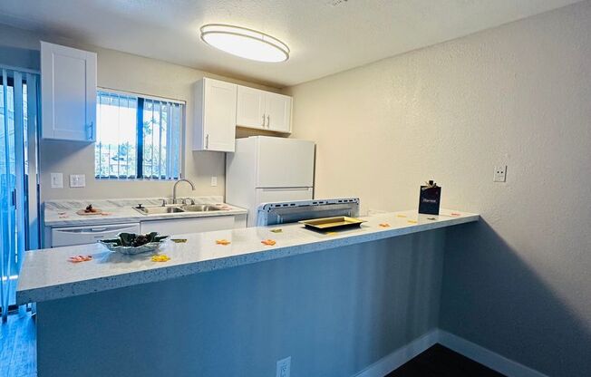 2 beds, 1 bath, 826 sqft, $2,700, Unit 223