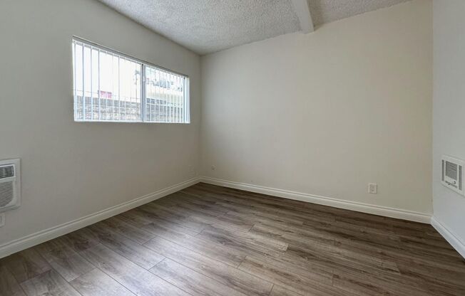 1 bed, 1 bath, 600 sqft, $1,725, Unit 204