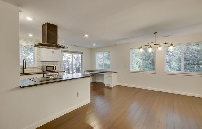 3 Bedroom Condo with Sauna Available Now!