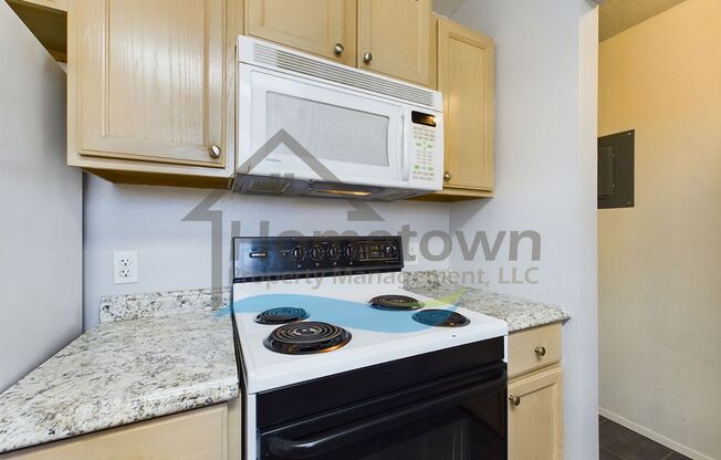 2 beds, 1 bath, 840 sqft, $1,200, Unit Unit 2