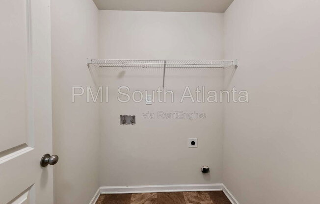 4 beds, 2.5 baths, 2,100 sqft, $1,950