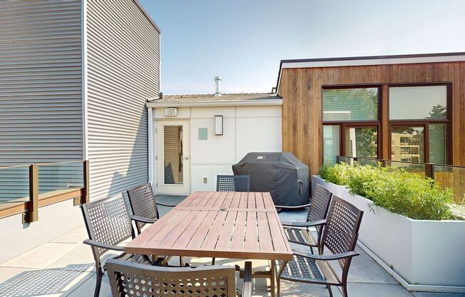 Studio, 1 bath, 178 sqft, $1,095, Unit 327