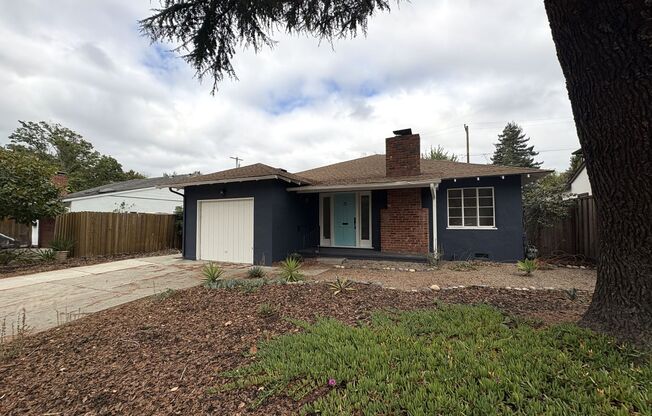 Charming 3-Bedroom Home on Embarcadero Road