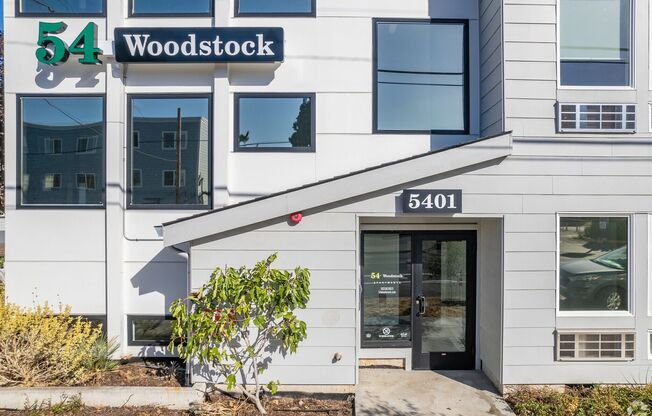 54 Woodstock