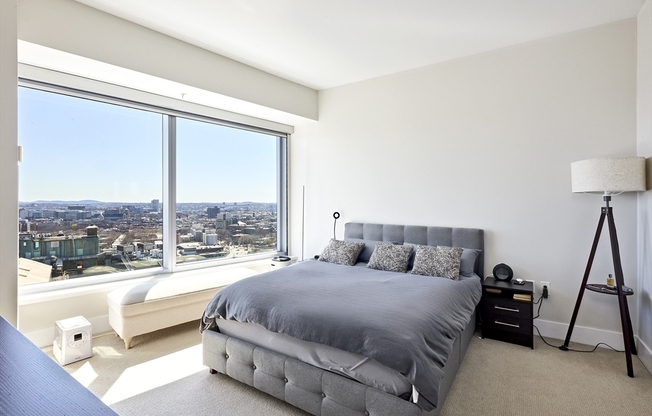 1 bed, 1.5 baths, 1,035 sqft, $5,500, Unit 22H