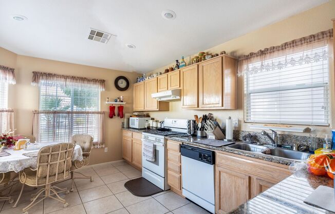 Seven Hills single story beauty in a gated commuity