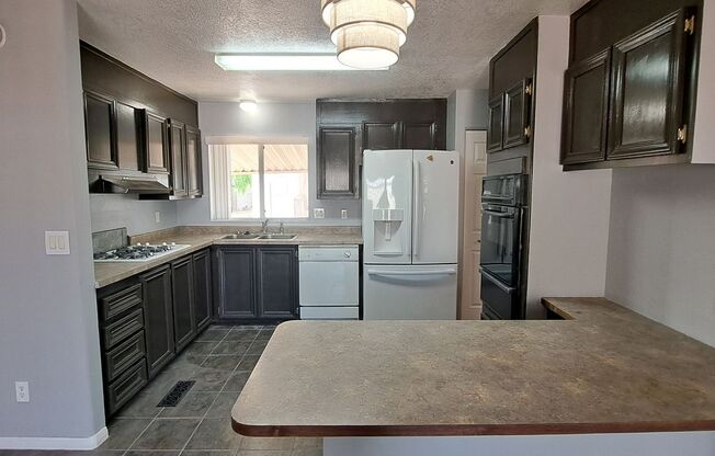 Four Bedroom Available for Immediate Move-In!!!