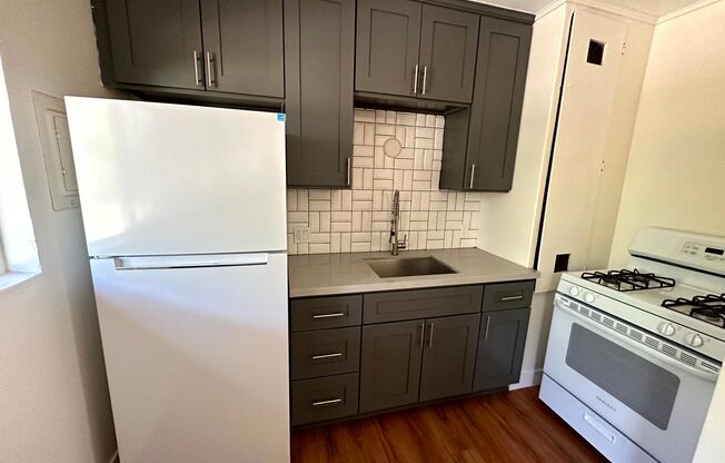 1 bed, 1 bath, $1,650, Unit 2