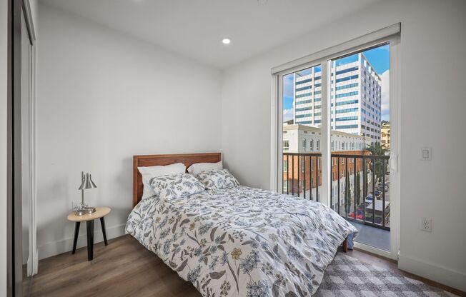 4 beds, 4 baths, 1,200 sqft, $4,493, Unit 401