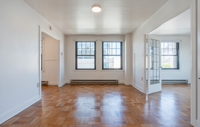 1 bed, 1 bath, 760 sqft, $2,200, Unit 501