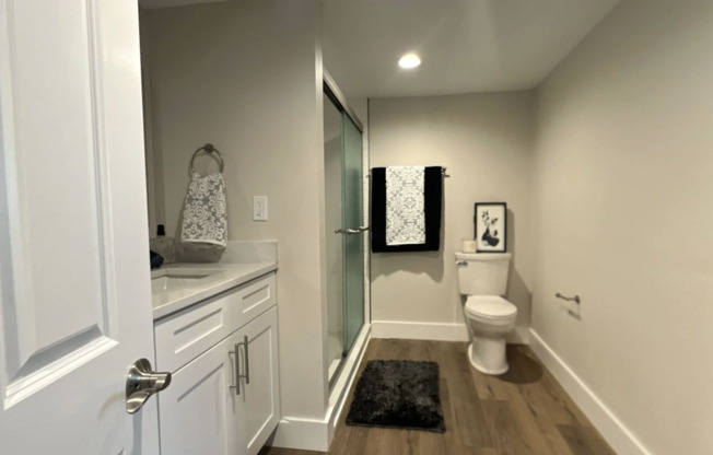 Studio, 1 bath, 500 sqft, $1,349, Unit E145